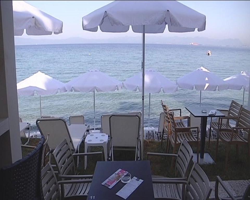 Mantinia Bay Hotel 칼라마타 외부 사진