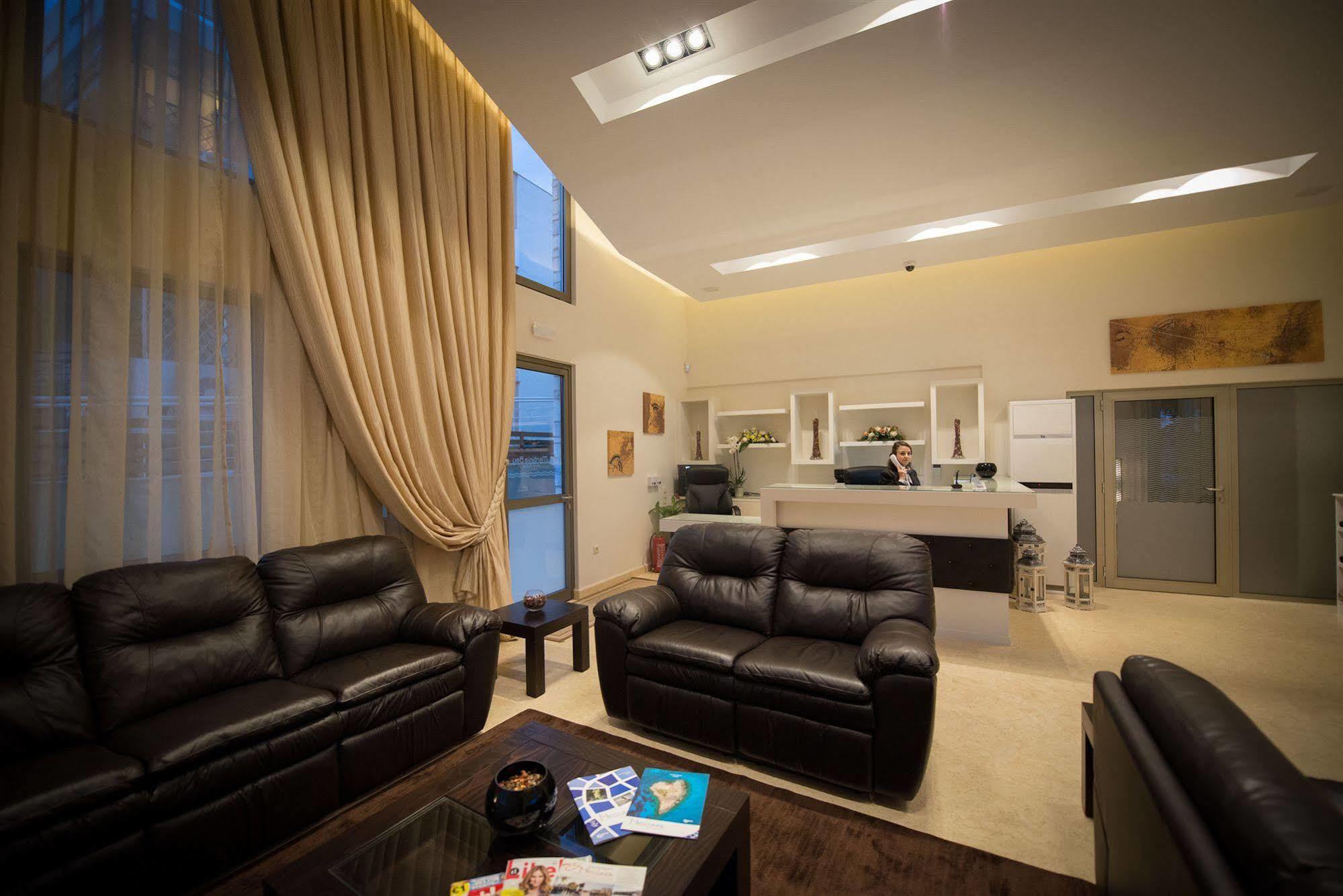 Mantinia Bay Hotel 칼라마타 외부 사진