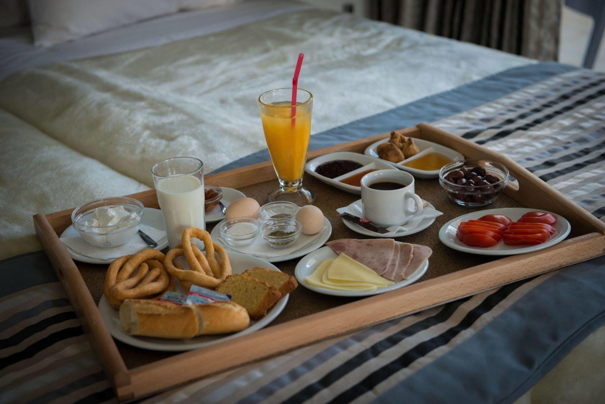 Mantinia Bay Hotel 칼라마타 외부 사진