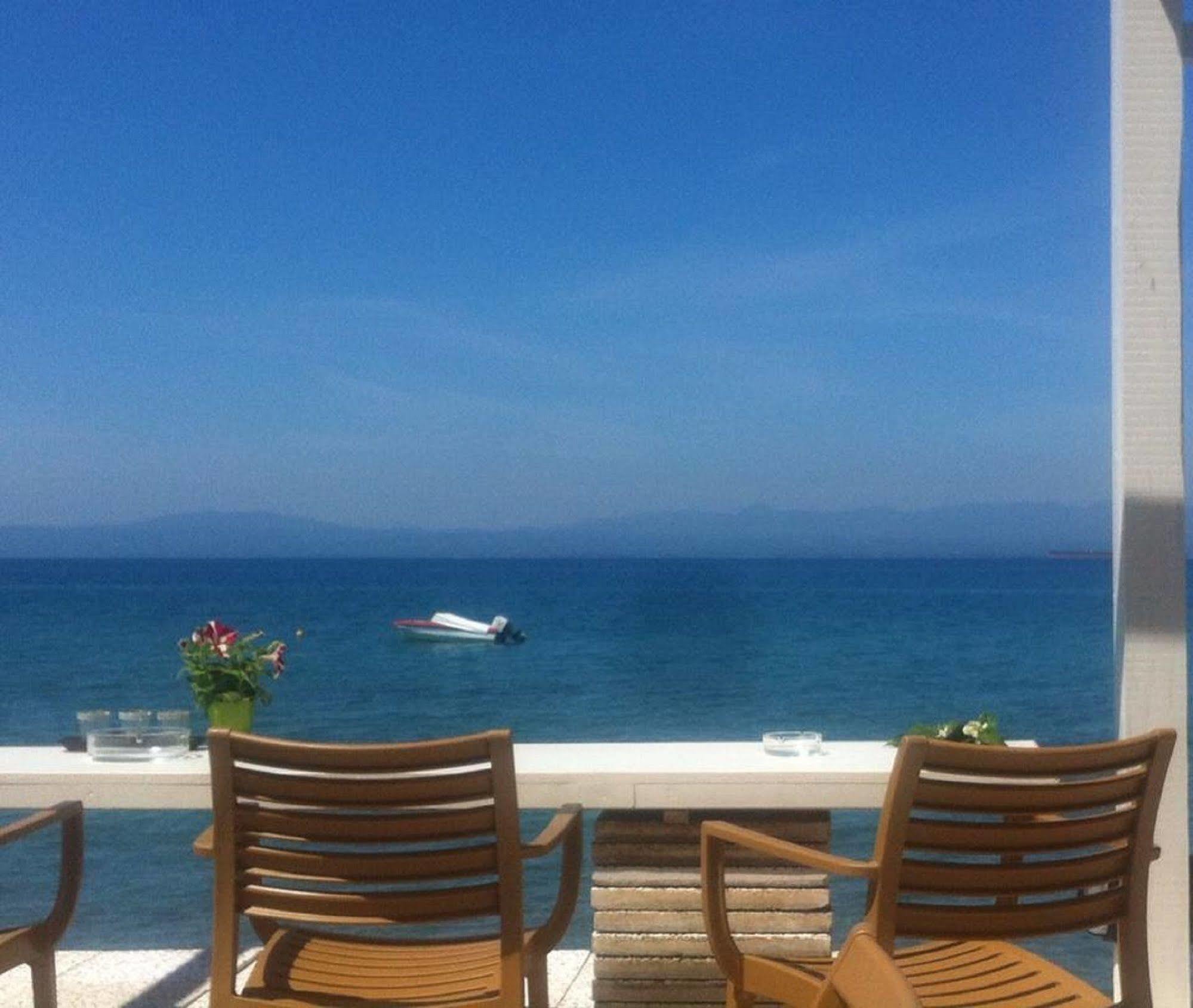 Mantinia Bay Hotel 칼라마타 외부 사진