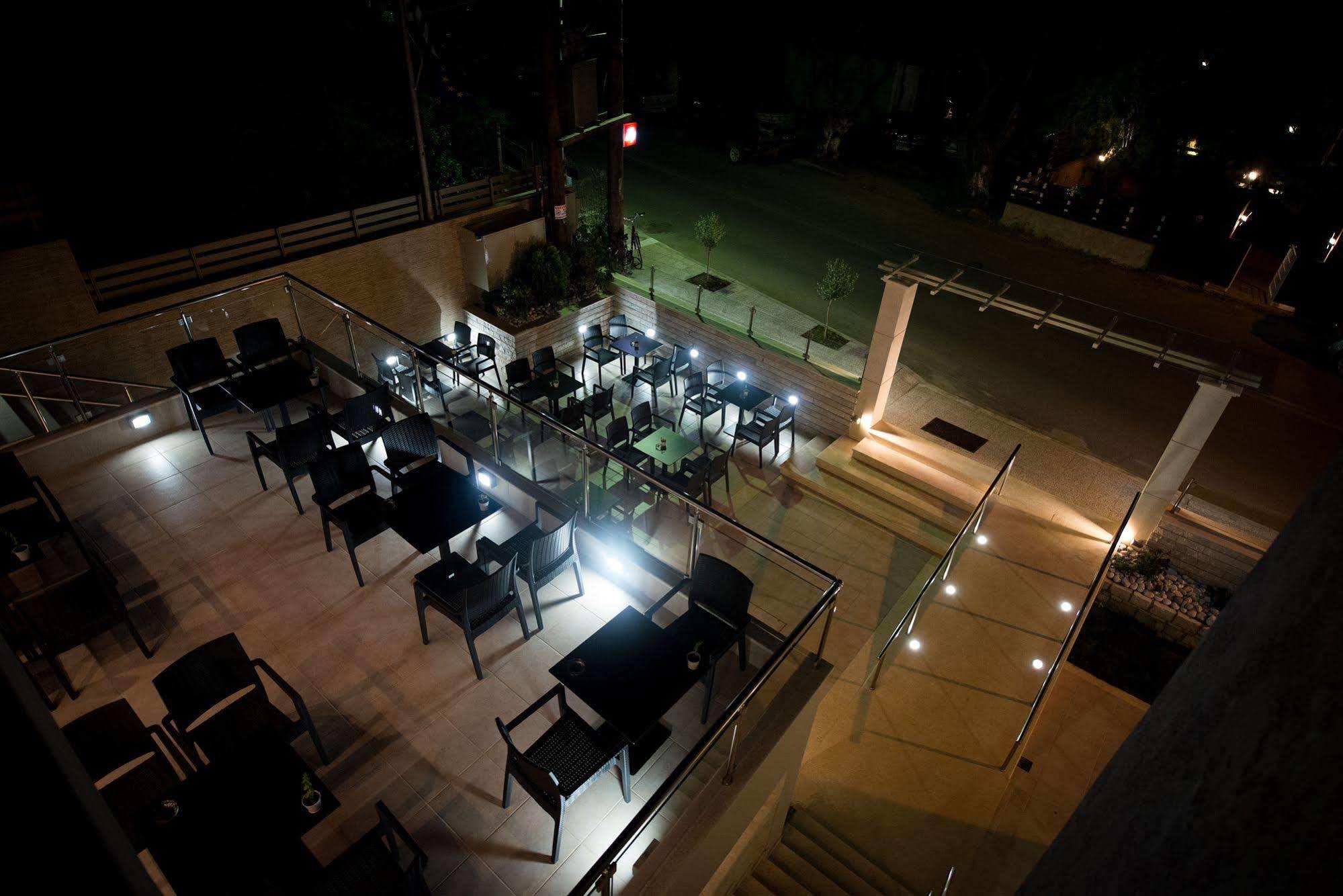 Mantinia Bay Hotel 칼라마타 외부 사진